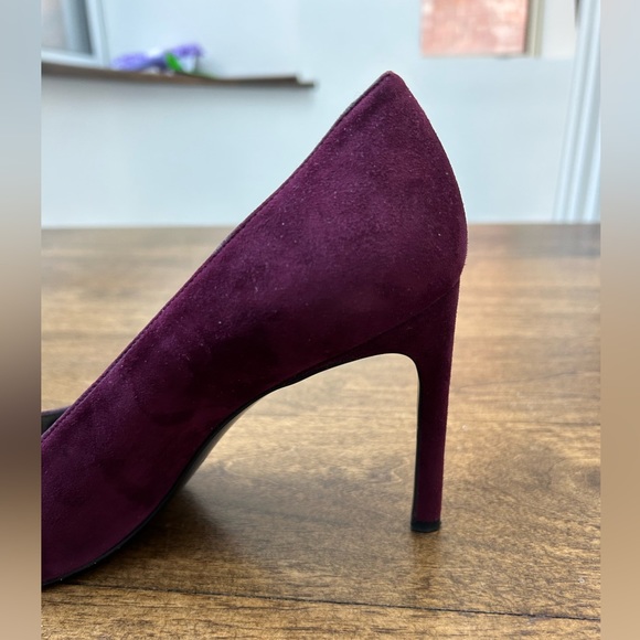 Stuart Weitzman suede pumps. Size 8. Maroon color. - Picture 10 of 11